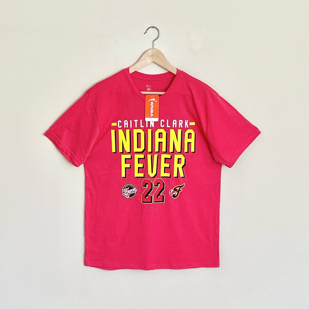NEW WNBA Indiana Fever Caitlin Clark #22
Graphic Red T Shirt Adult size Large